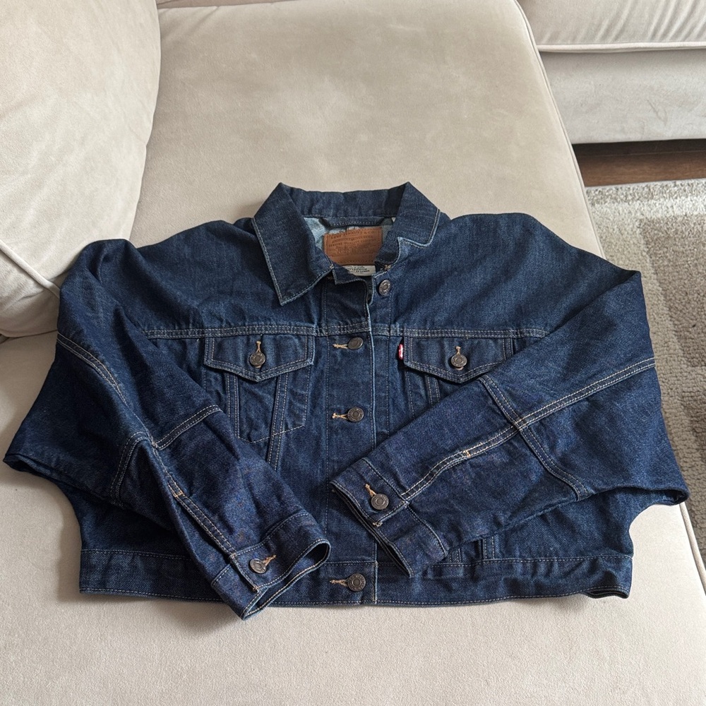 LEVIS Vintage Cropped Denim Jacket